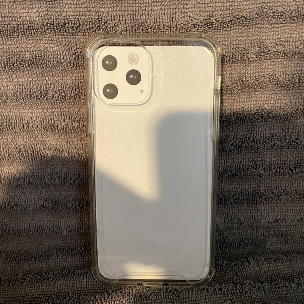 IPHONE 11/12 PRO CASES